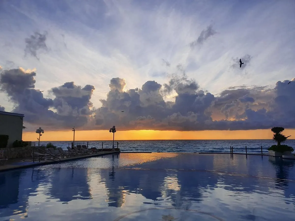 Apartment Cancun Plaza Condo Hotel